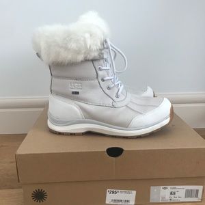 UGG Adirondack Boot 8.5